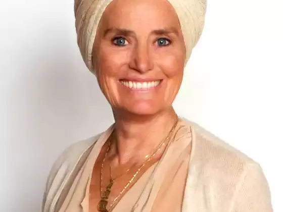 Gurutej Khalsa,
                            Spirituality, Health & Wellness, Love and Relationships, Yoga, Personal Development & Coaching, Personal Development & Coaching
                            Expert at Yoga Journey Bundle