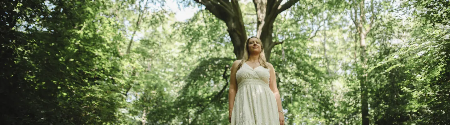 Sarah Evans  - Yoga, Restorative Yoga, Health & Wellness, Meditation, Spirituality, Akashic Records, Wellness Coaching  Profile Banner